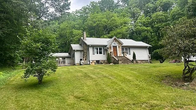 2195 Old Mountain Rd — Photo 1