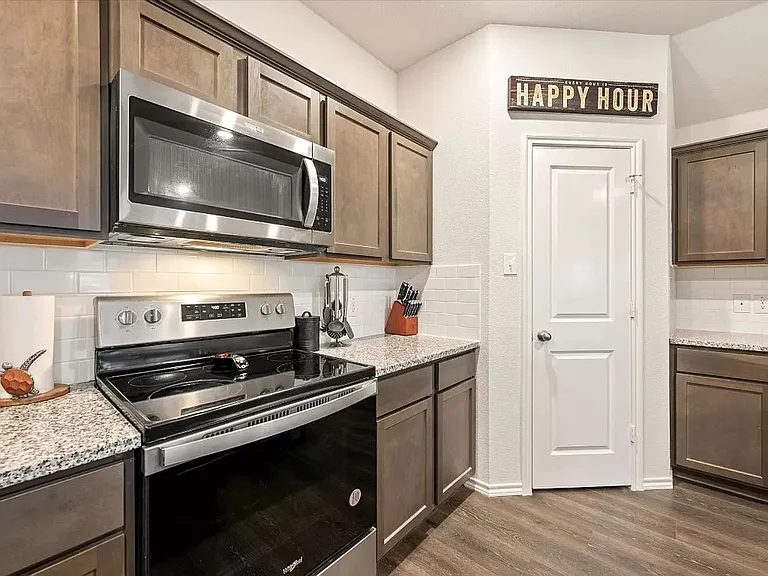 805 Fueller Dr — Photo 19