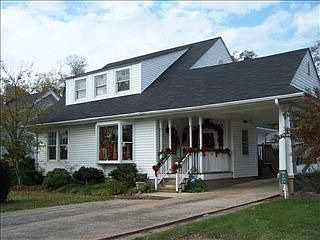 1st image of 108 Mills Ave