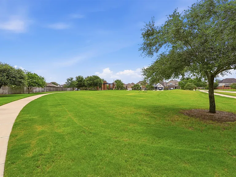 2410 Ginger Mist Ct — Photo 42