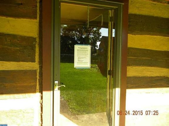 3rd image of 328 Hill Rd