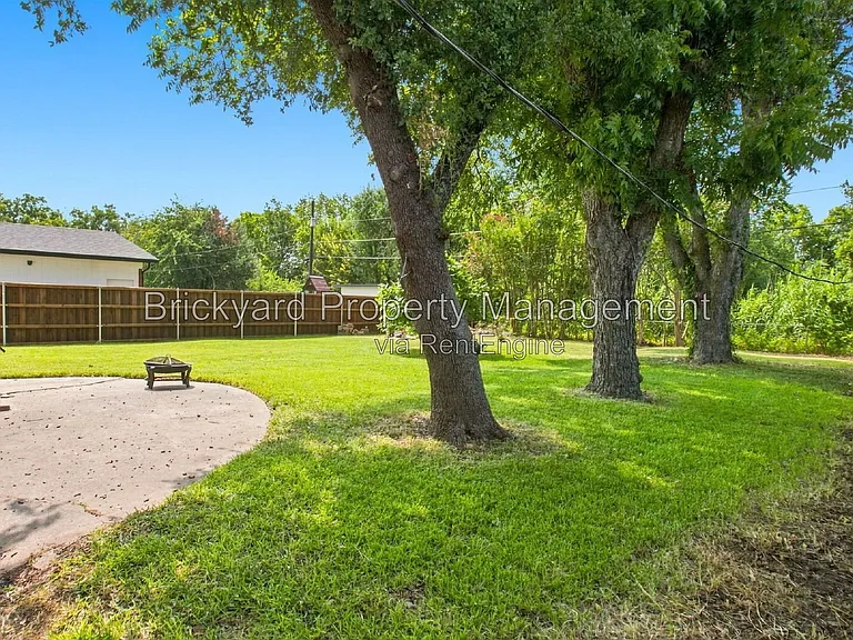 4126 Justice Ln — Photo 29