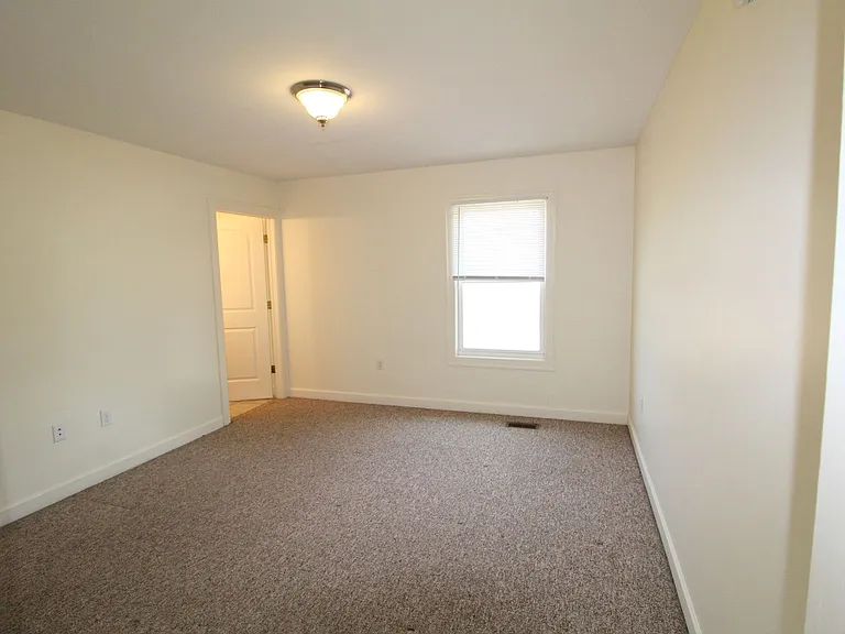 301 W Market St — Photo 25