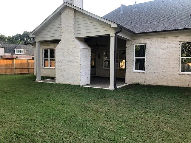 1302 Belfair Dr — Photo 12