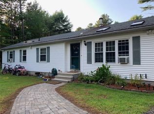 13 Woodville Rd, Richmond, RI 02832