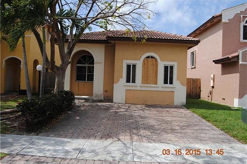 1st image of 1052 NE 41st Ave