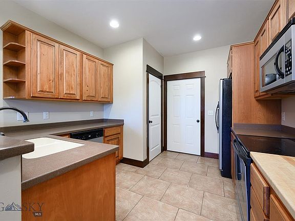5th image of 3215 Warbler Way Unit 6