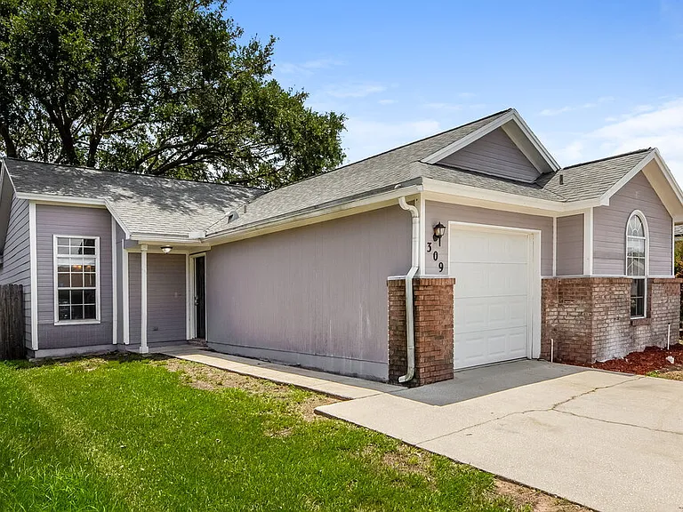 309 Carriann Cove Trl W — Photo 3
