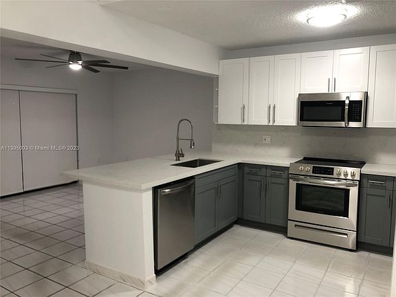 5th image of 5028 SW 145th Ave #0