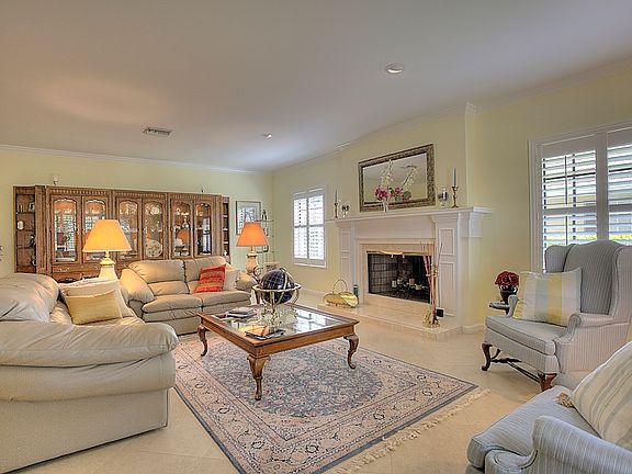 5th image of 108 Glenbrook Court