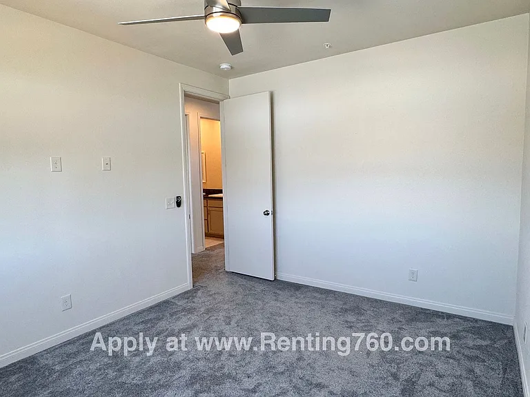 56923 Ivanhoe Dr — Photo 44