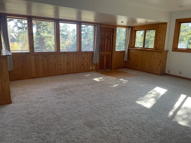 Open living room, south facing with lots of sunlight