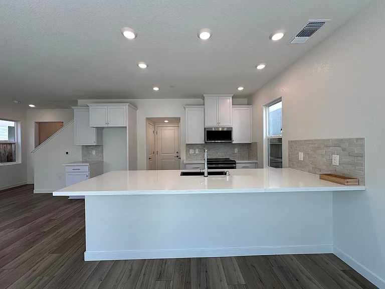 3396 Shaker Way — Photo 11