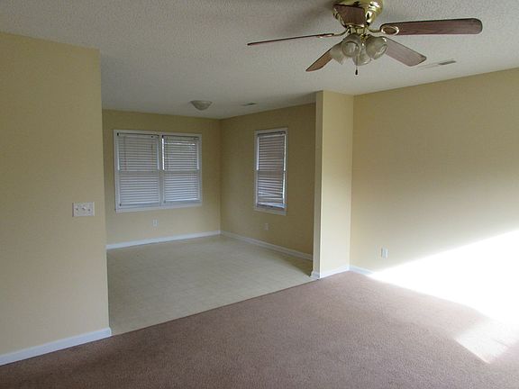 2nd image of 100 Annie Ct