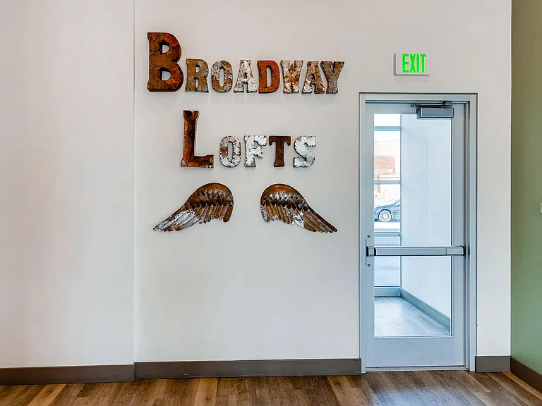 Broadway Lofts | Englewood, CO Apartments