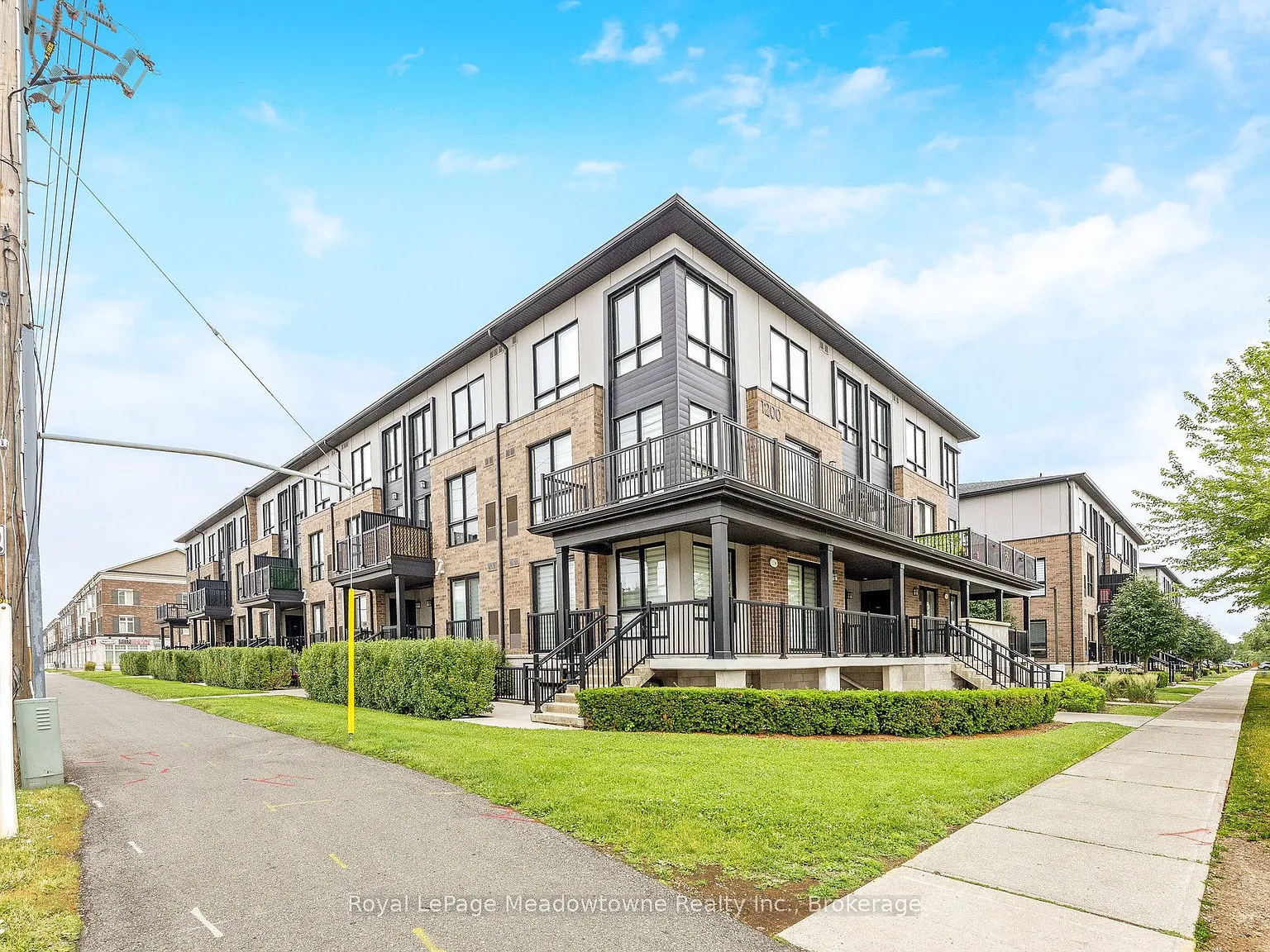 2 bed, $2,600 — Photo 3