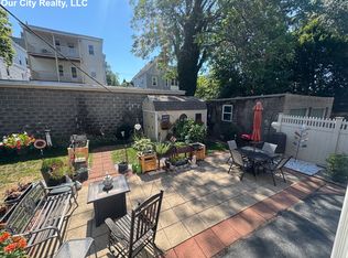 24-26 Farragut Ave #1, Somerville, MA 02144