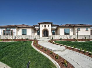 15024 Spring Crossing Dr, Bakersfield, CA 93314