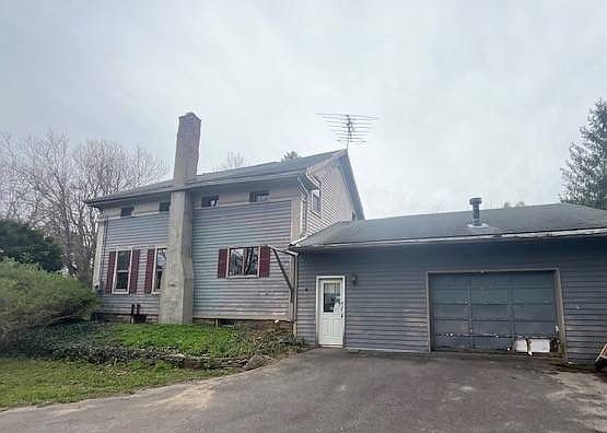 2nd image of 184 Main St
