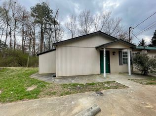 160 Bennett Cir, Carrollton, GA 30117