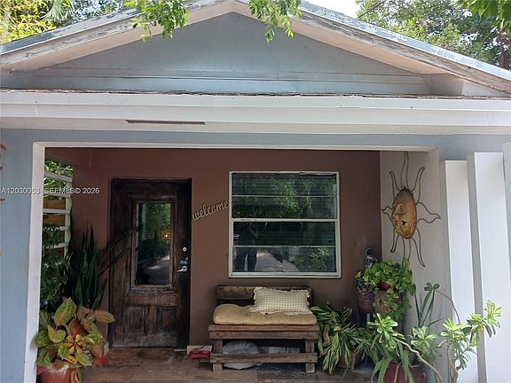 5th image of 2635 SW 34th Ct