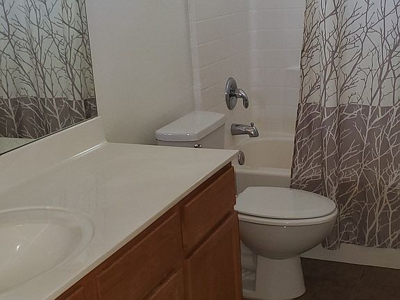 5th image of 941 E Madeline Dr