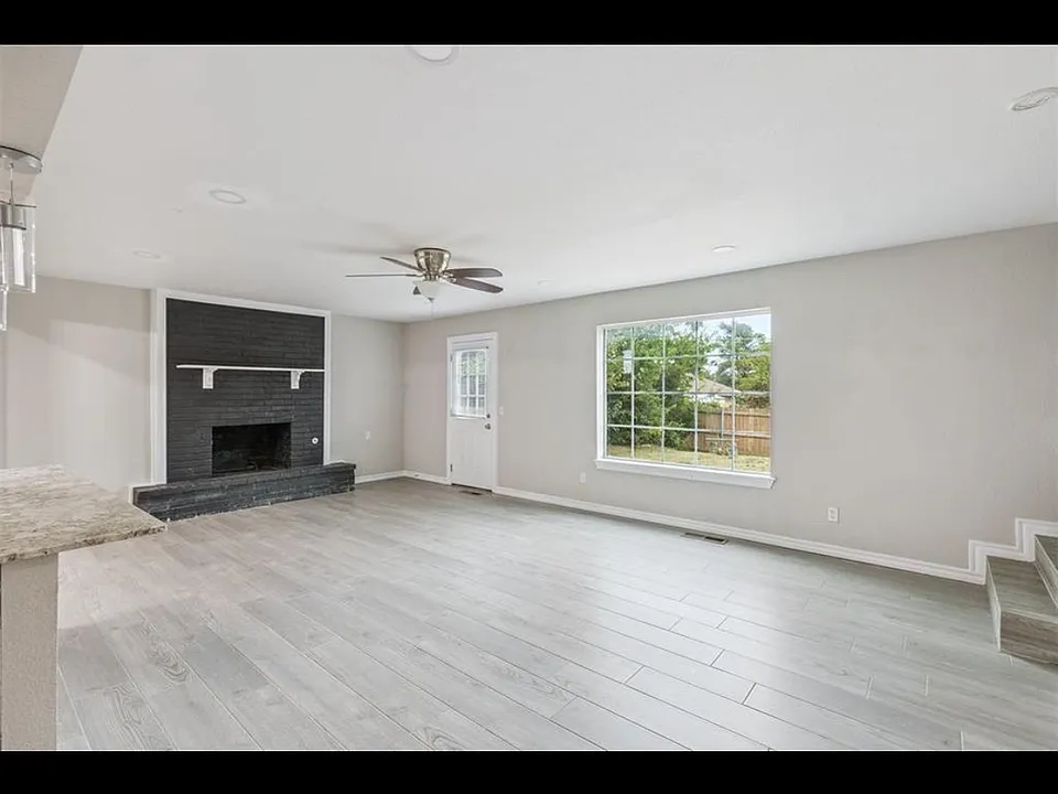 8500 Candlewood Dr