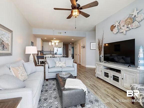 4th image of 455 E Beach Blvd APT 807