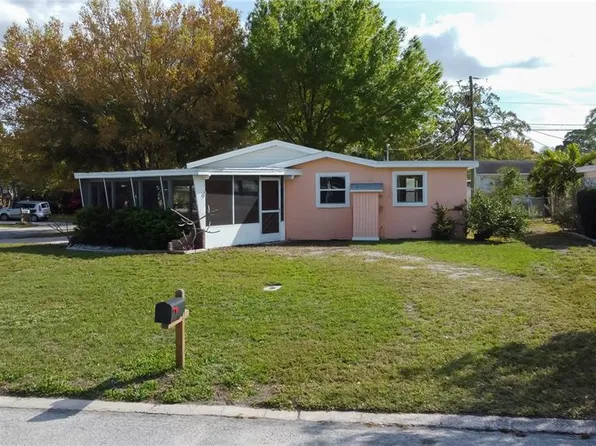 10216 109th Ave, Largo, FL 33773