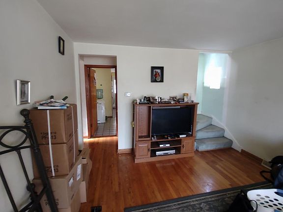3rd image of 7614 Lavergne Ave