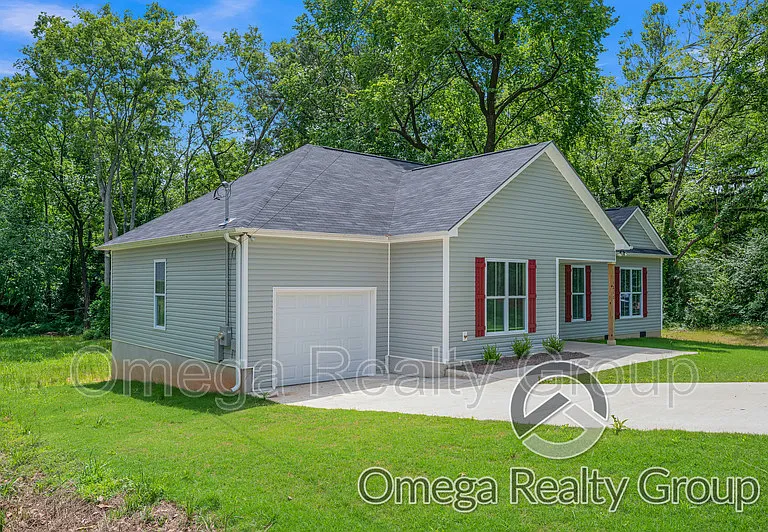 1210 Hueytown Rd — Photo 2