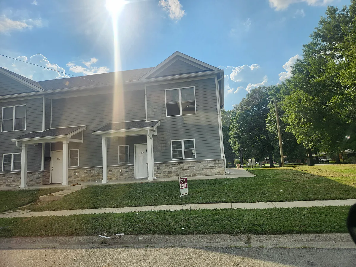 Building Photo - 4200 Wallingford Ln #1