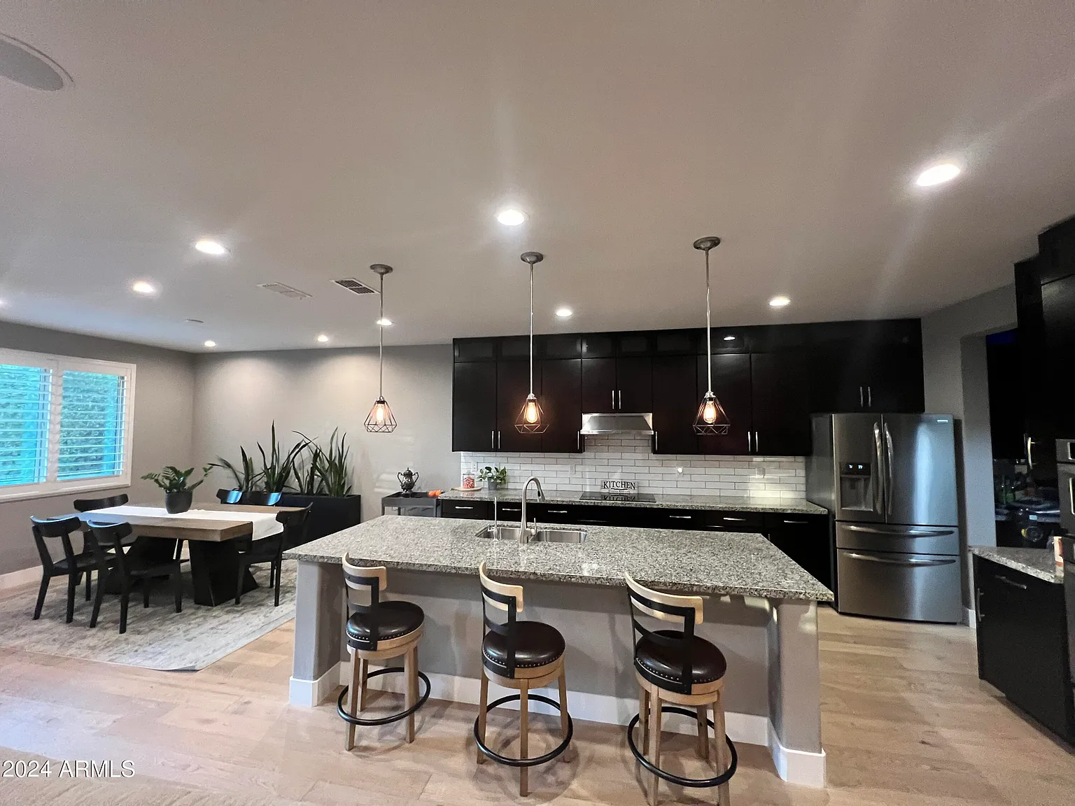 4 bed, 3.0 bath, 2393 sqft, $3,500 — Photo 4