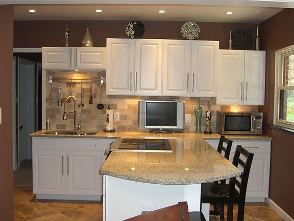 3rd image of 248 Claranna Ave