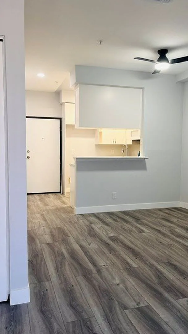 Roscoe Townhomes — Photo 3