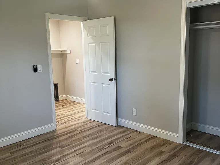 3165 Linden St — Photo 12