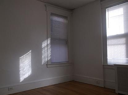 4th image of 106 Brighton Ave