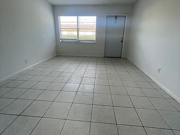 5th image of 10551 NW 45th St APT 1