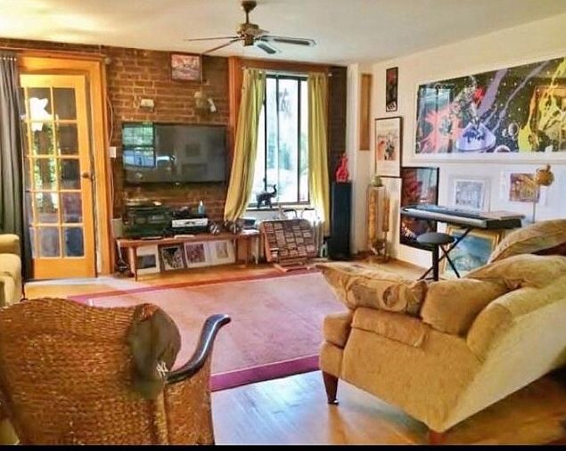 1st image of 3975 45th St