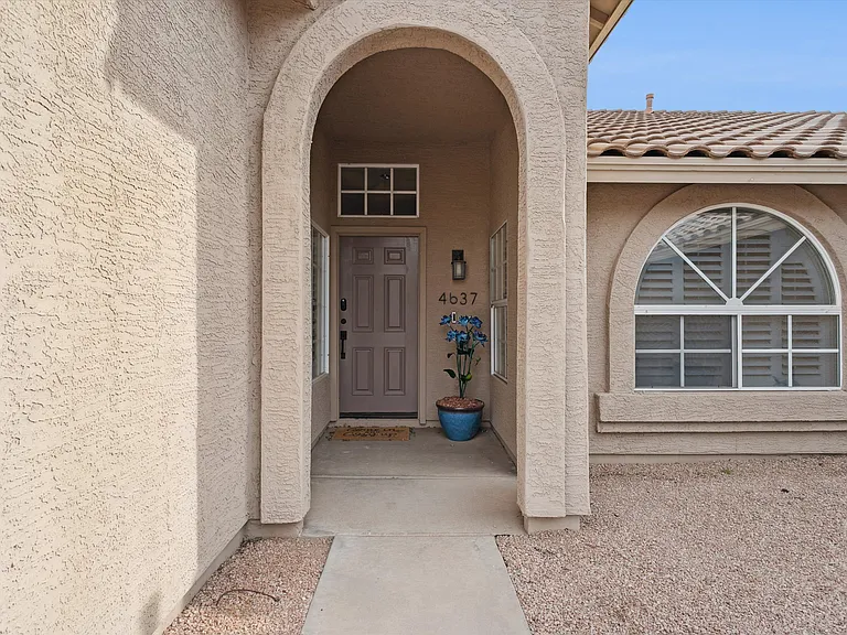 4637 E Fernwood Ct — Photo 24