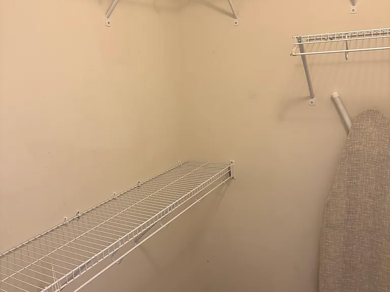 110 Aaron Pl — Photo 13