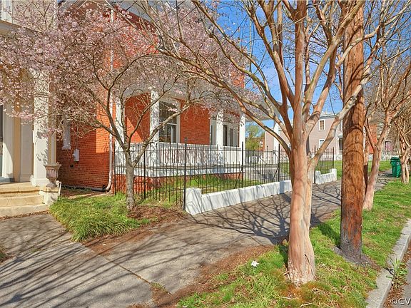 3rd image of 507 W Washington St