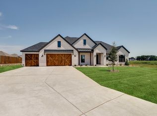 101 River Birch Dr, Krugerville, TX 76227