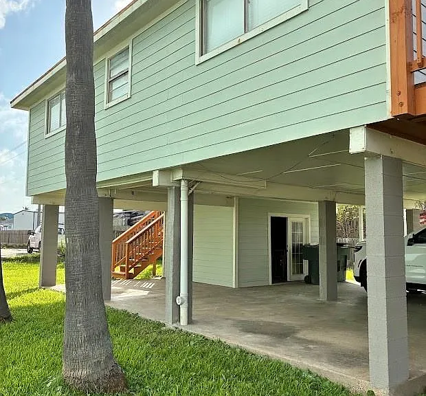 3705 Rice St — Photo 2