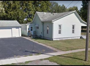 135 E North St, Cisco, IL 61830