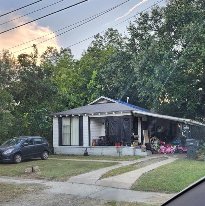 1st image of 233 Truman Dr