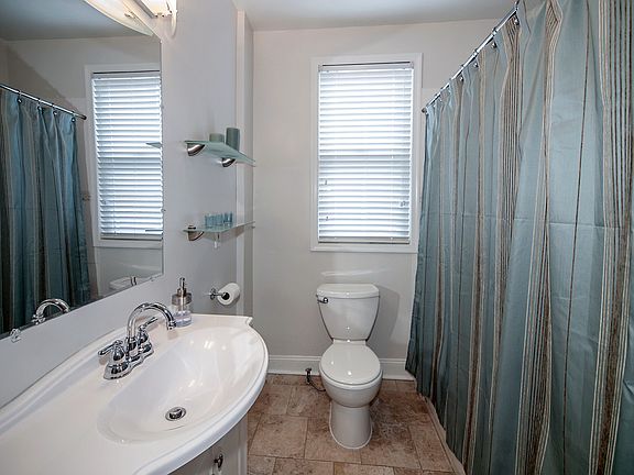 Upstairs Hall Bath