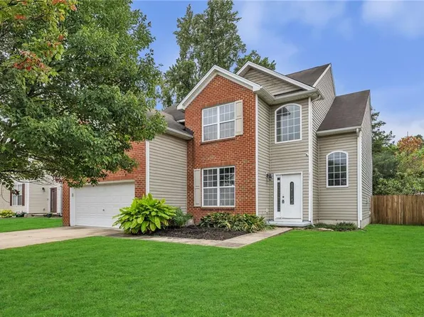 216 Lyon Dr, Newport News, VA 23601