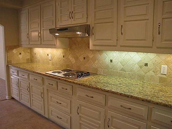 5th image of 1 Vicksburg Ln
