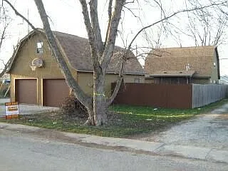 115 Indiana Ave photo 1